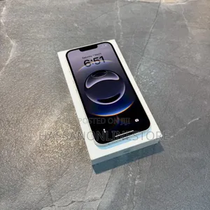 New Apple iPhone 16e 128 GB White