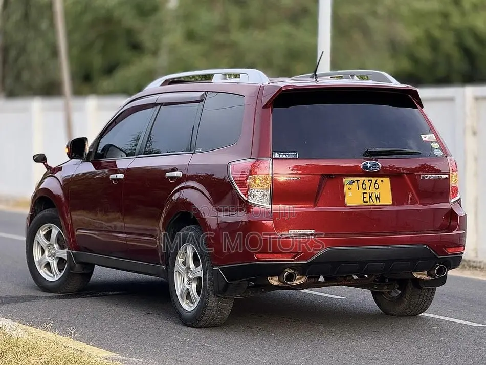 Subaru Forester 2011 Burgundy