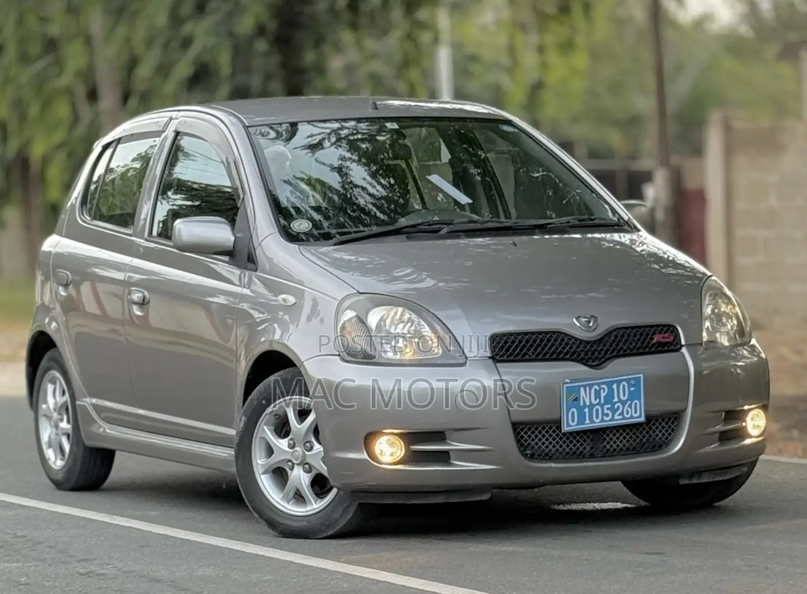 Toyota Vitz 1.3 FWD 5dr 2002 Gray