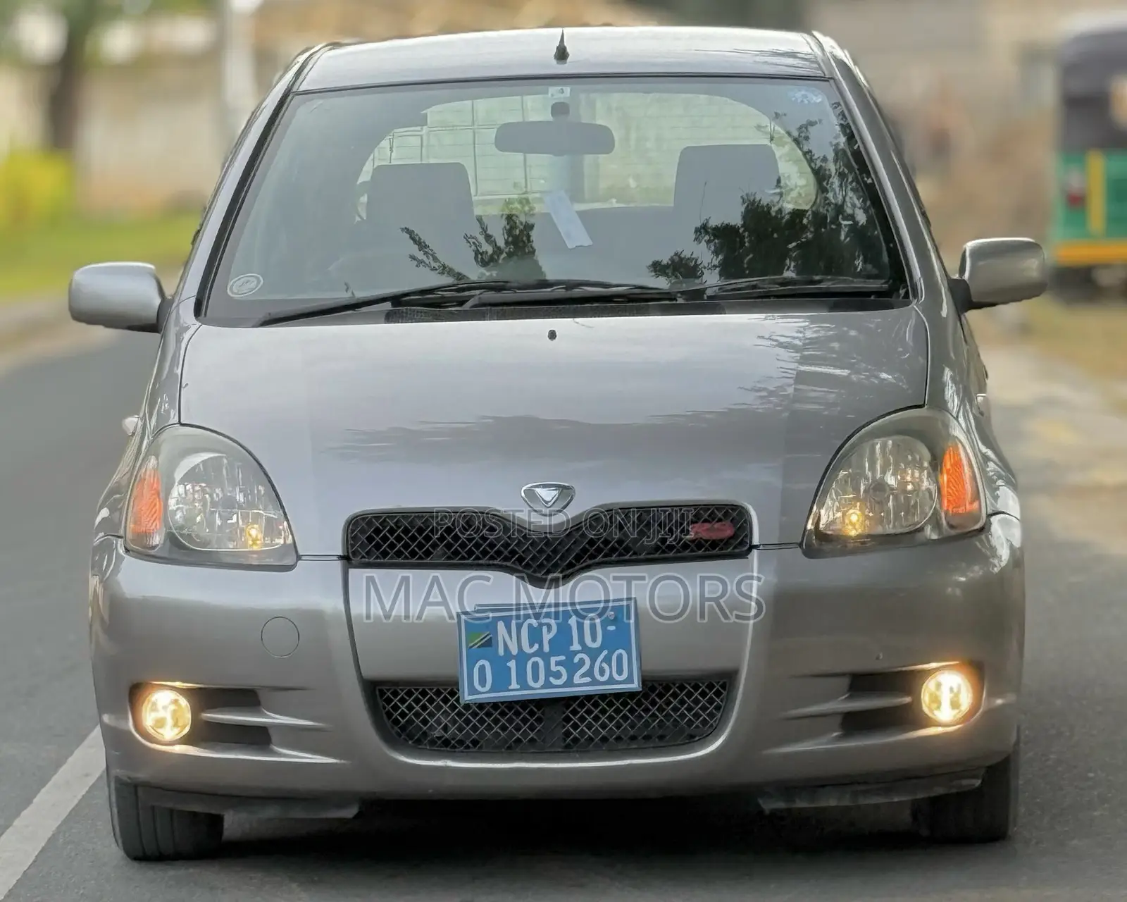 Toyota Vitz 1.3 FWD 5dr 2002 Gray