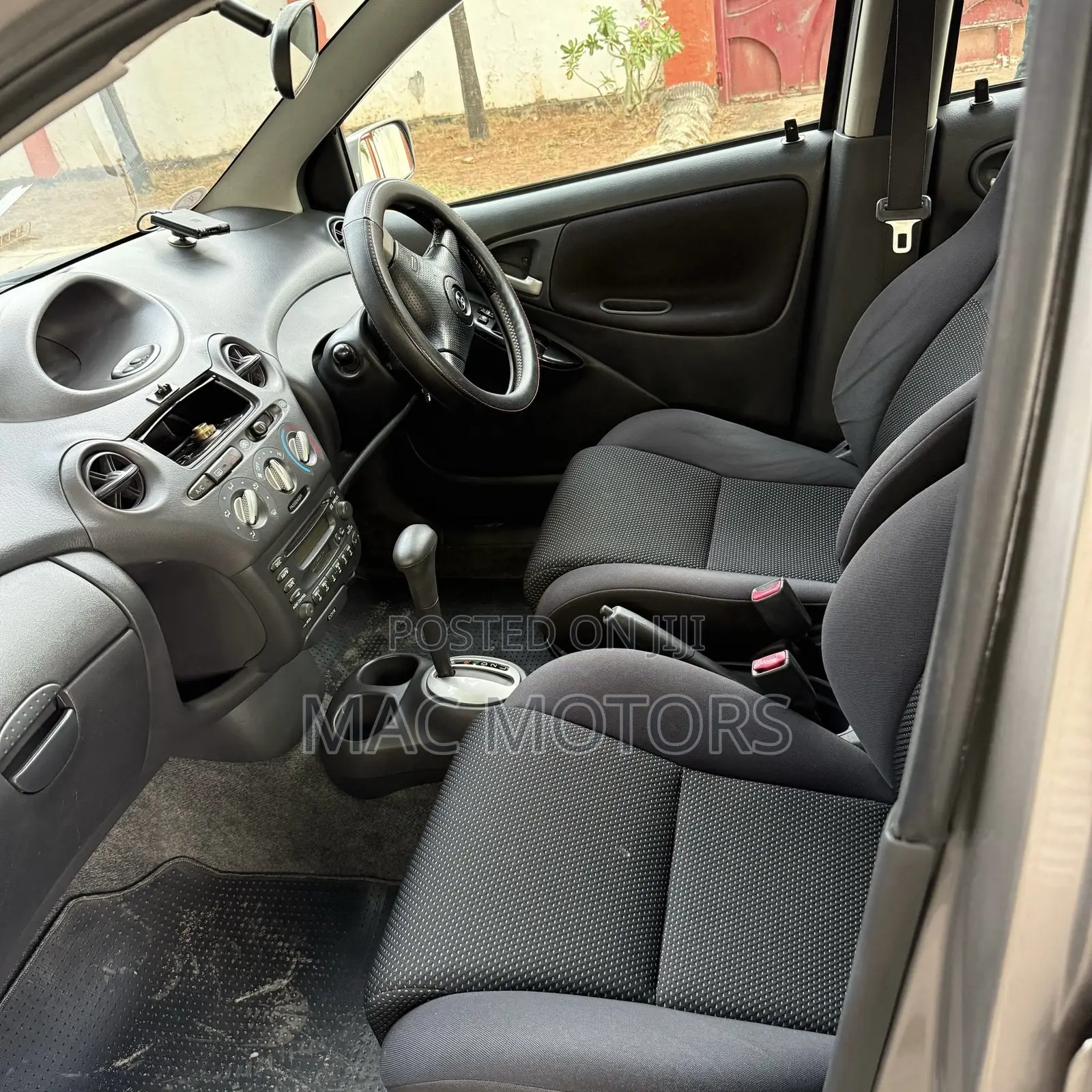 Toyota Vitz 1.3 FWD 5dr 2002 Gray
