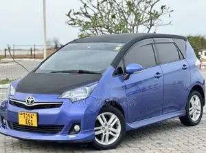 Toyota Ractis 1.5 FWD 2013 Blue