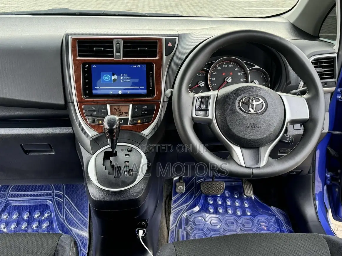 Toyota Ractis 1.5 FWD 2013 Blue