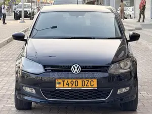 Volkswagen Polo 2010 Black
