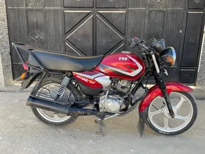 Photo - TVS HLX 125 2024 Red