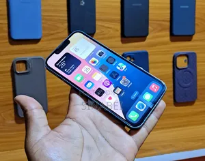 Apple iPhone 13 128 GB