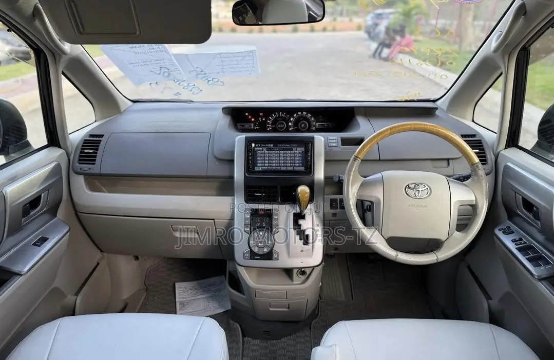 Toyota Noah 2008 Black