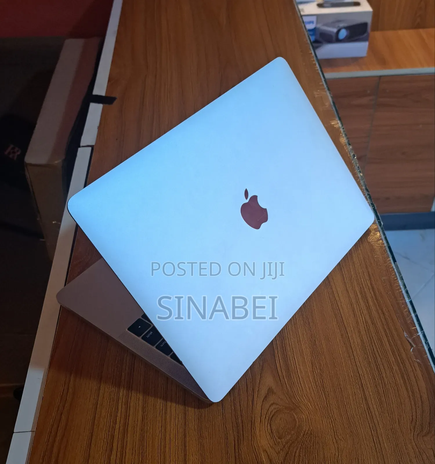 Laptop Apple MacBook Pro 2017 8GB Intel Core I5 SSD 256GB