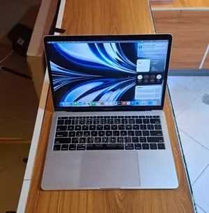 Laptop Apple MacBook Pro 2017 8GB Intel Core I5 SSD 256GB
