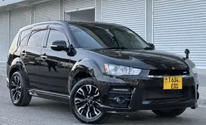 Photo - Mitsubishi Outlander 2010 Black