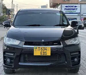 Mitsubishi Outlander 2010 Black