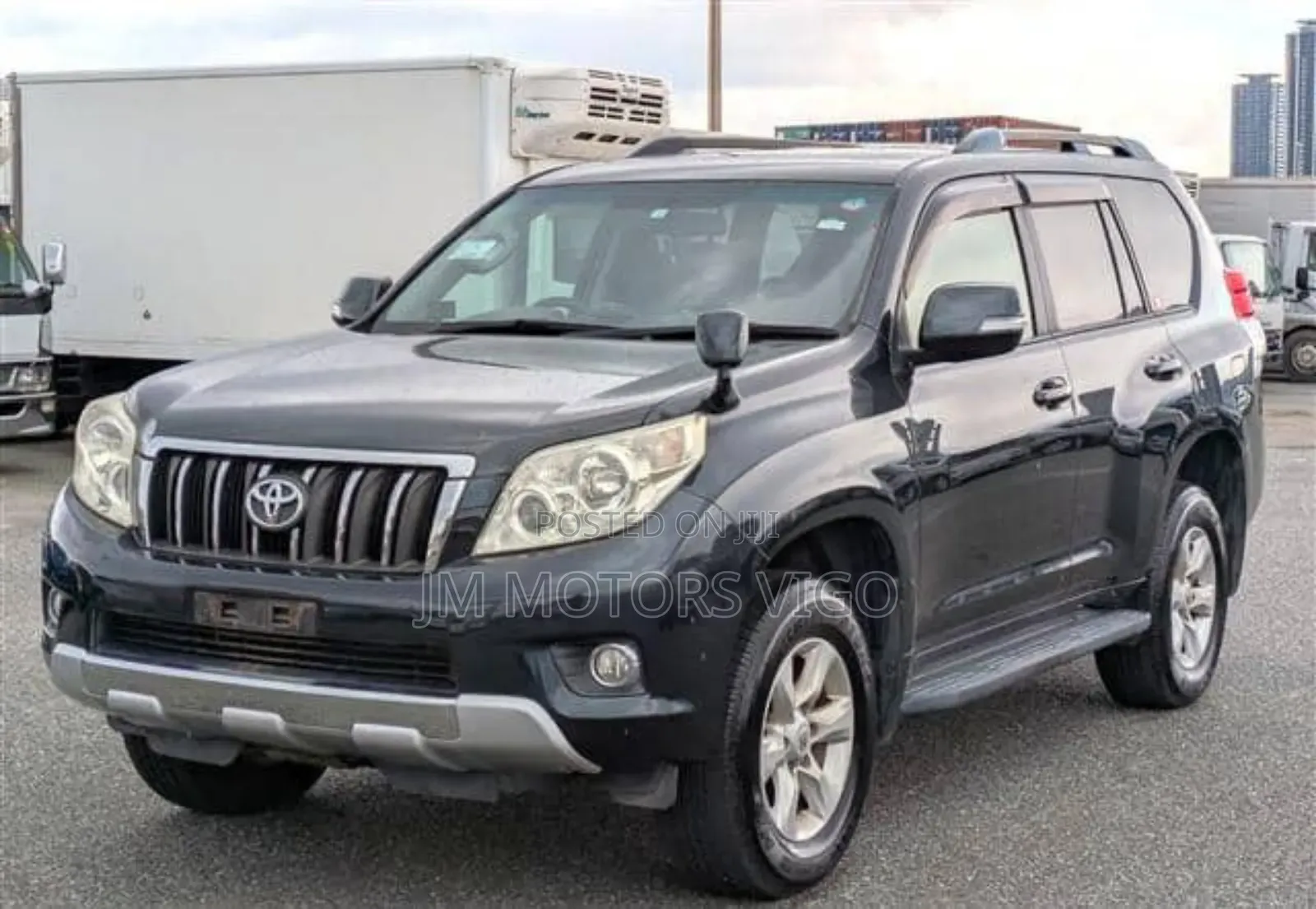 Toyota Land Cruiser Prado 2010 Gray