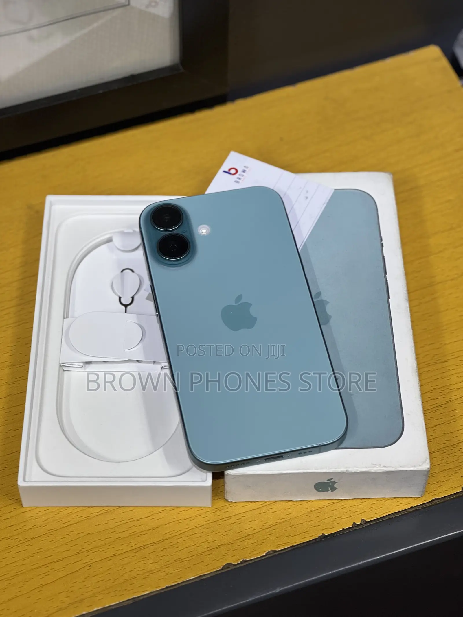 Apple iPhone 16 128 GB Green