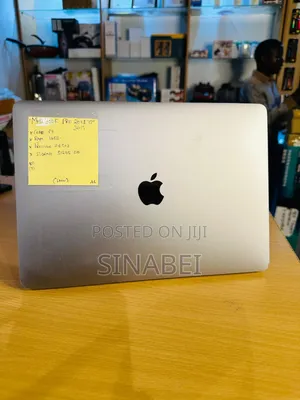 Laptop Apple MacBook Pro 2018 16GB Intel Core I7 SSD 512GB