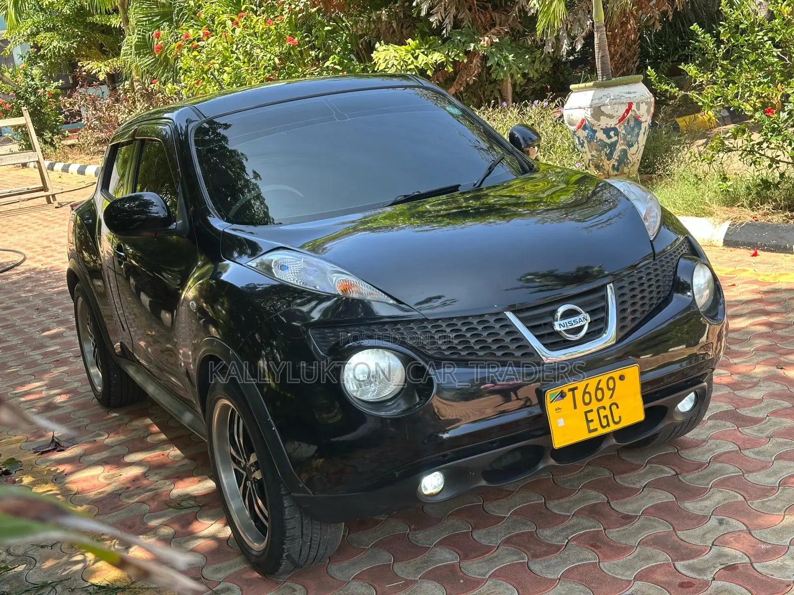 Nissan Juke 2012 Black