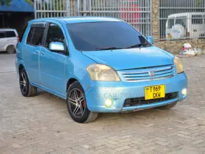 Toyota Raum 2005 Blue