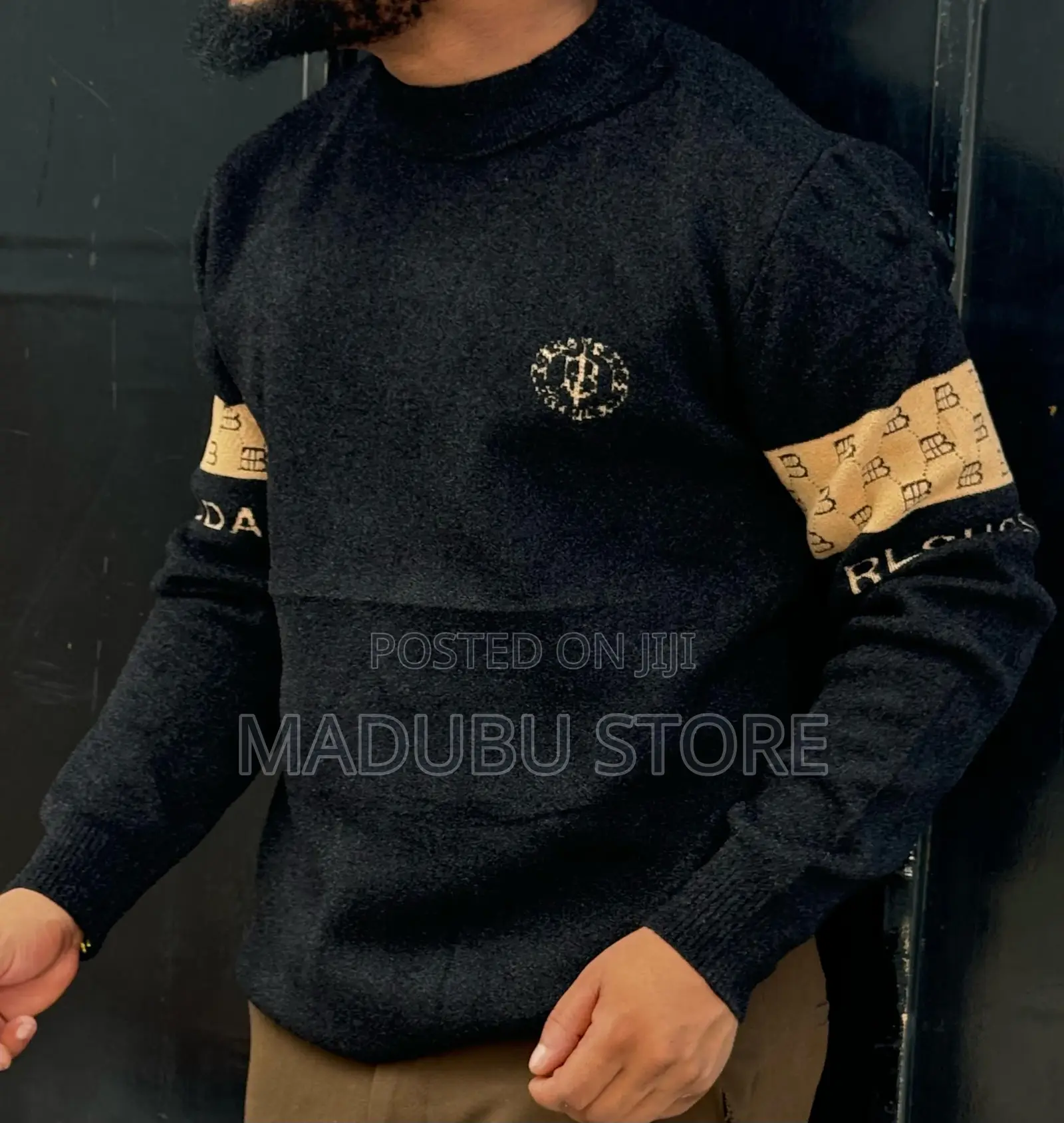 Unisex Round Neck Sweaters