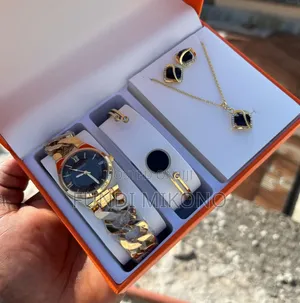 New Women's Watch Combo