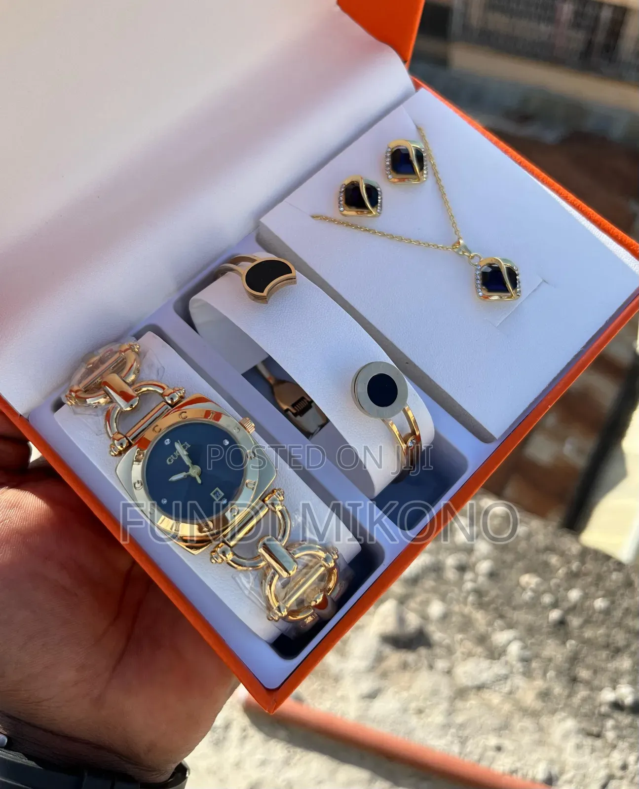 New Women's Watch Combo