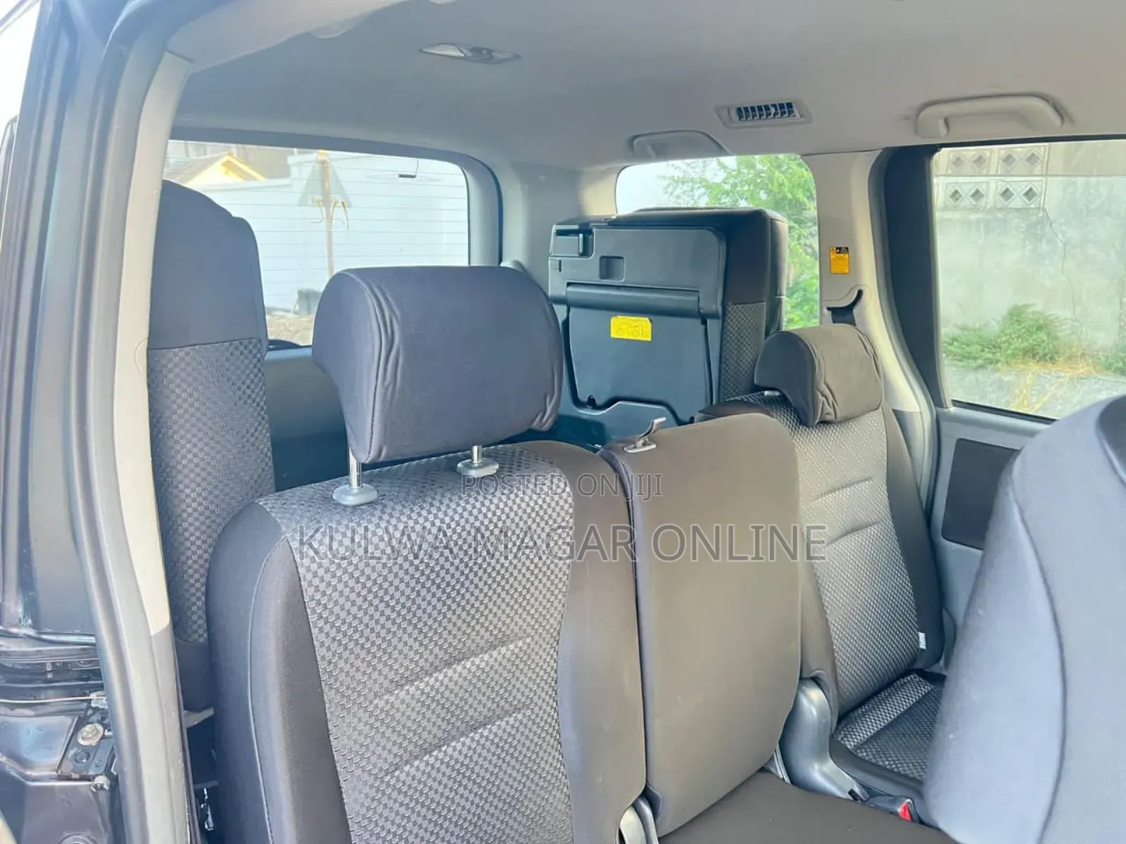 Toyota Noah 2009 Gray