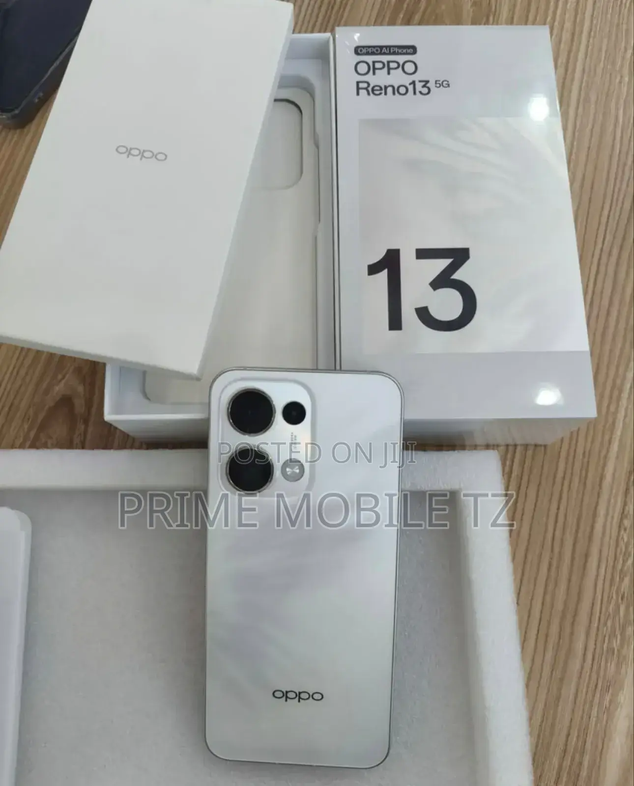 New Oppo Reno13 Pro 12 GB White