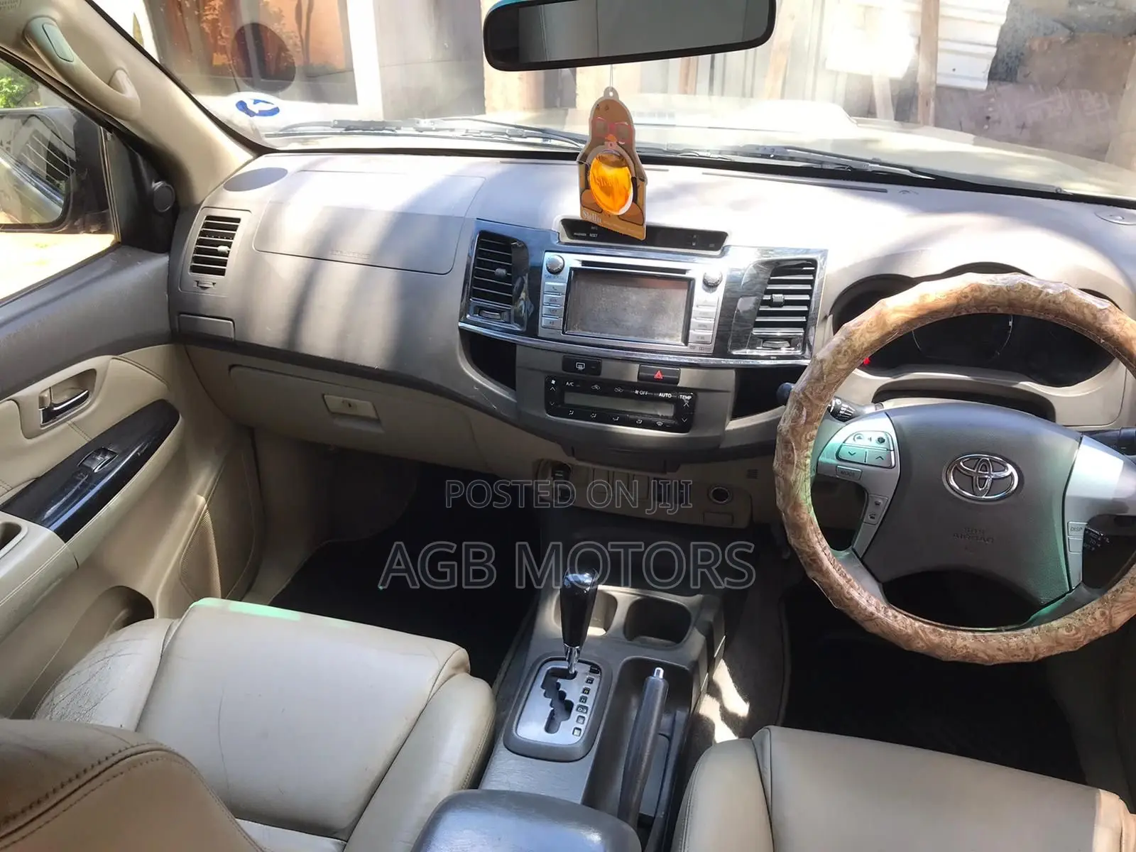 Toyota Fortuner 2012 Beige