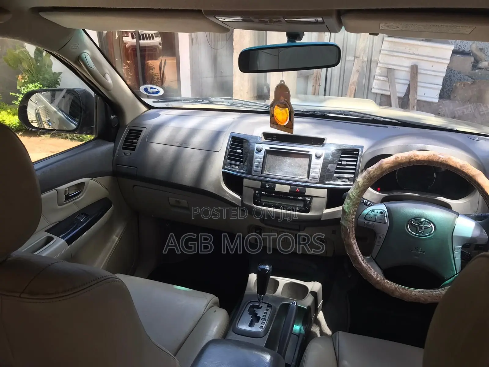 Toyota Fortuner 2012 Beige