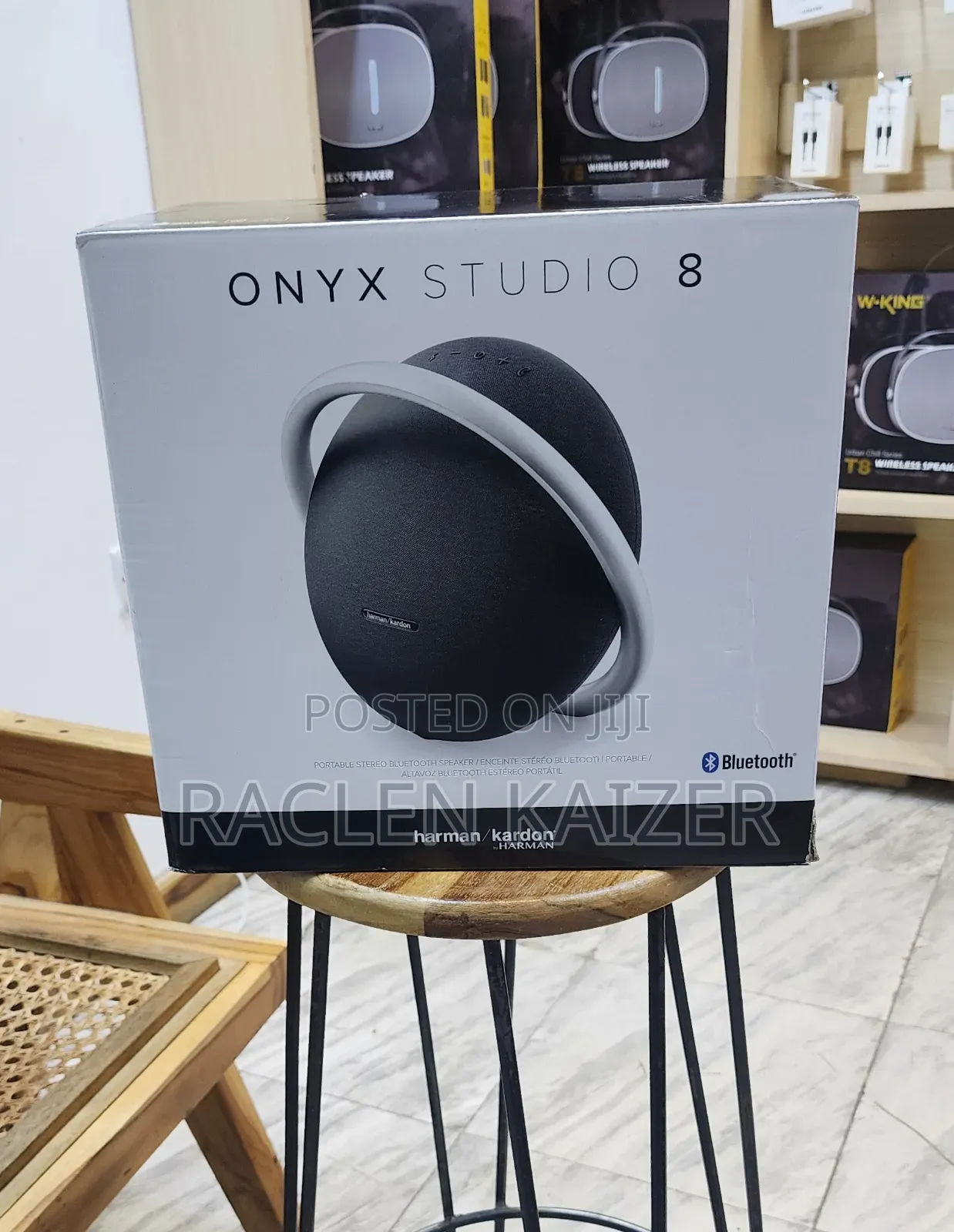 Harman Kardon Onyx Studio 8 Speaker