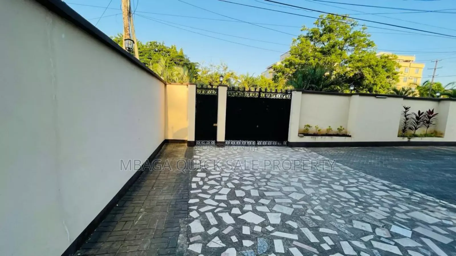 4bdrm House in Kinondoni for sale