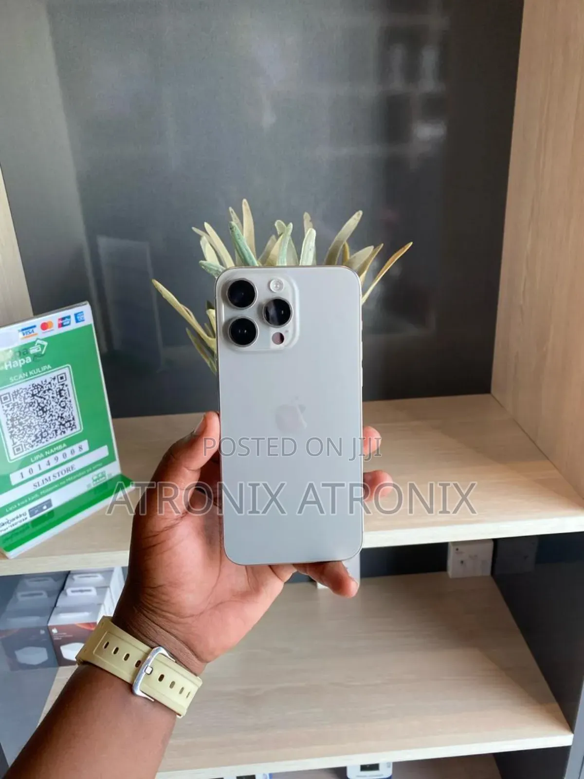 New Apple iPhone 15 Pro 256 GB
