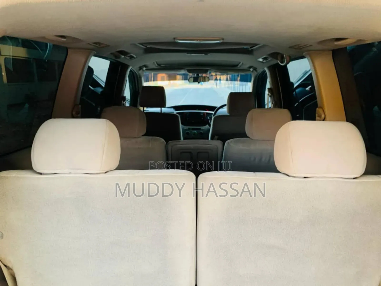 Toyota Noah 2004 Gold