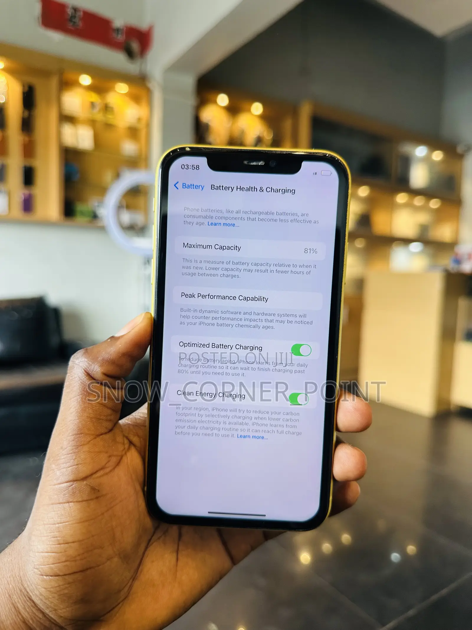 Apple iPhone 11 64 GB Yellow