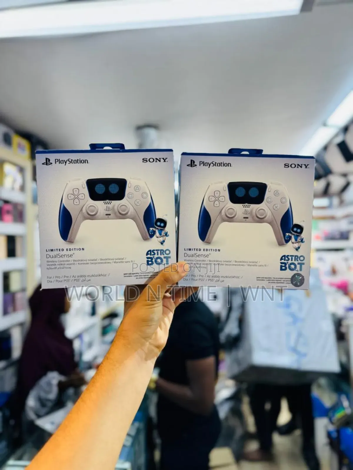 Dualsense Wireless Controller - Astro Bot Limited Edition