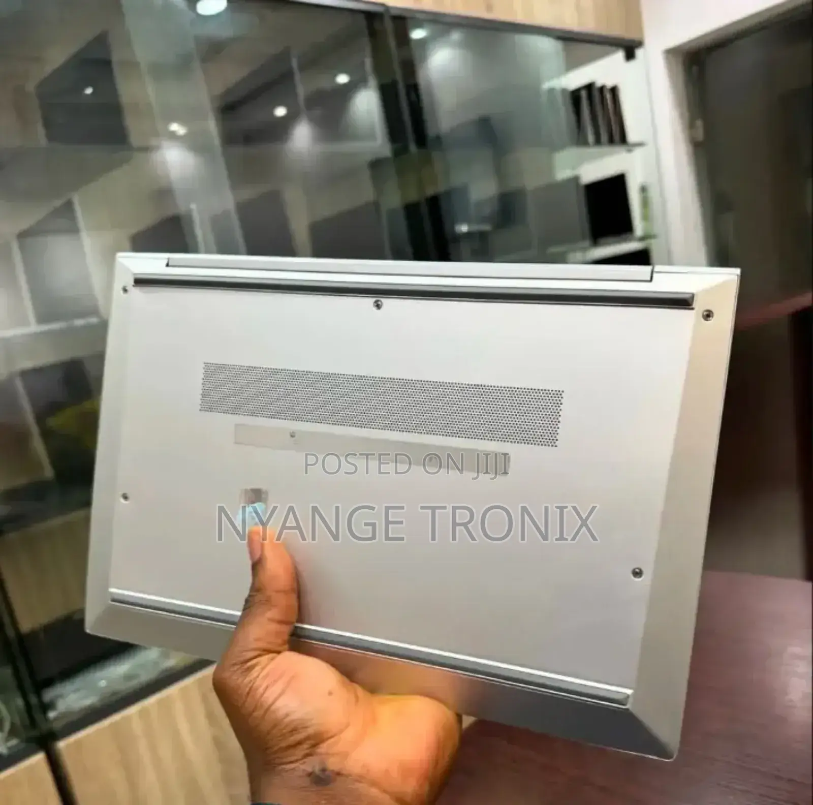 New Laptop HP EliteBook 830 G8 32GB Intel Core I7 SSD 1T