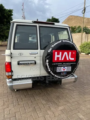 Toyota Land Cruiser 2015 White