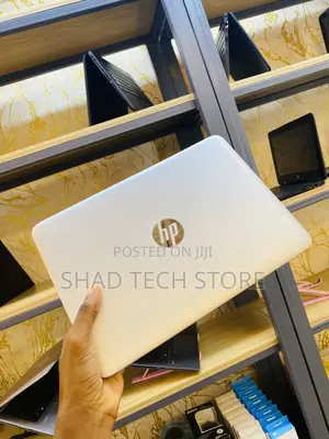 Laptop HP EliteBook 820 G3 8GB Intel Core I7 SSD 256GB