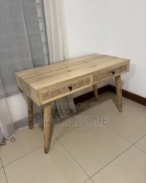 Home Table Nzuri