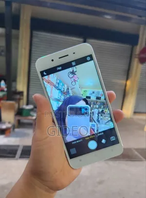 Vivo Y66i 32 GB Rose Gold