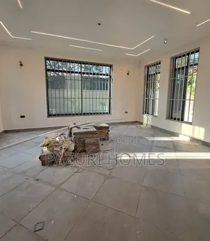 4bdrm Bungalow in Oysterbay Close To for rent