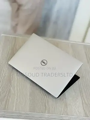 New Laptop Dell XPS 13 7390 8GB Intel Core I7 SSD 256GB
