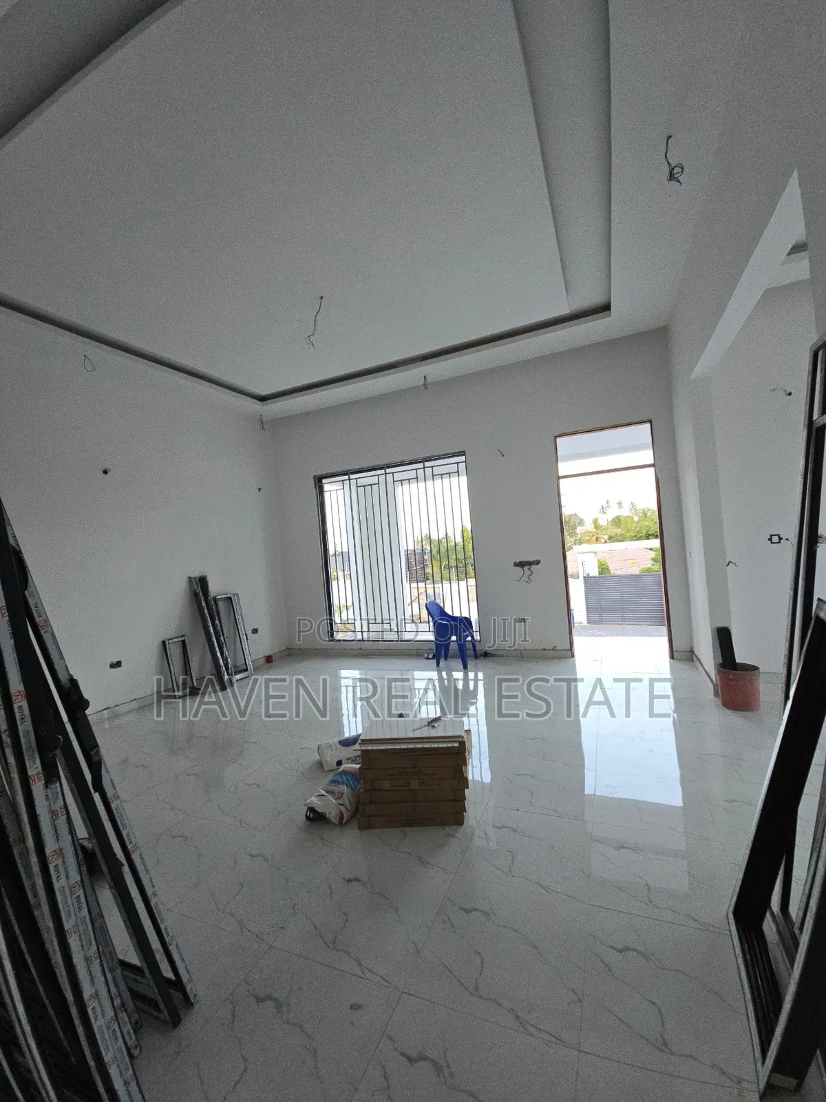 3bdrm House in Goba for sale
