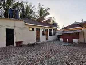 4bdrm House in Dalalipapaatzseven, Temeke for sale