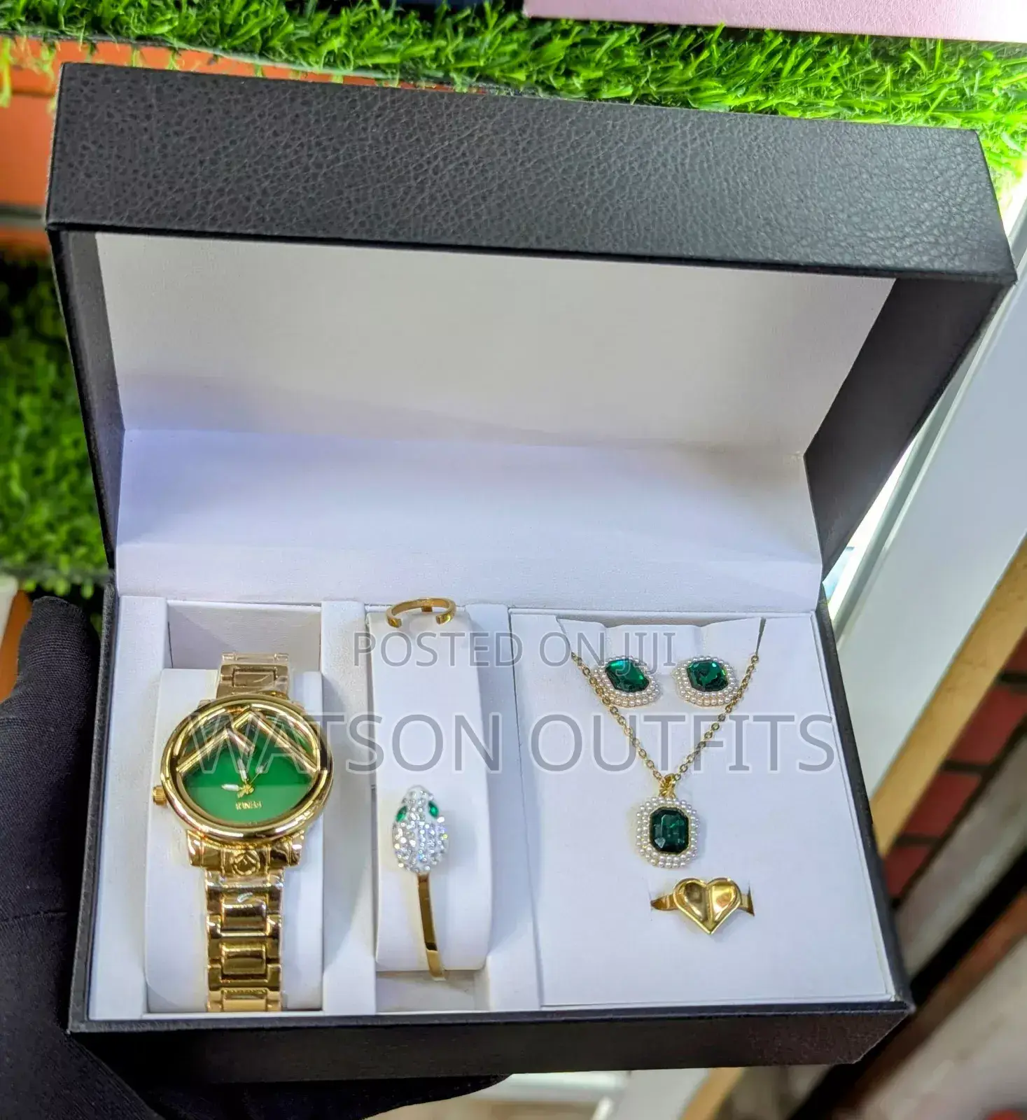 Ladies Combo Smart Ya Saa,Hereni,Pete,Cheni Bracelet