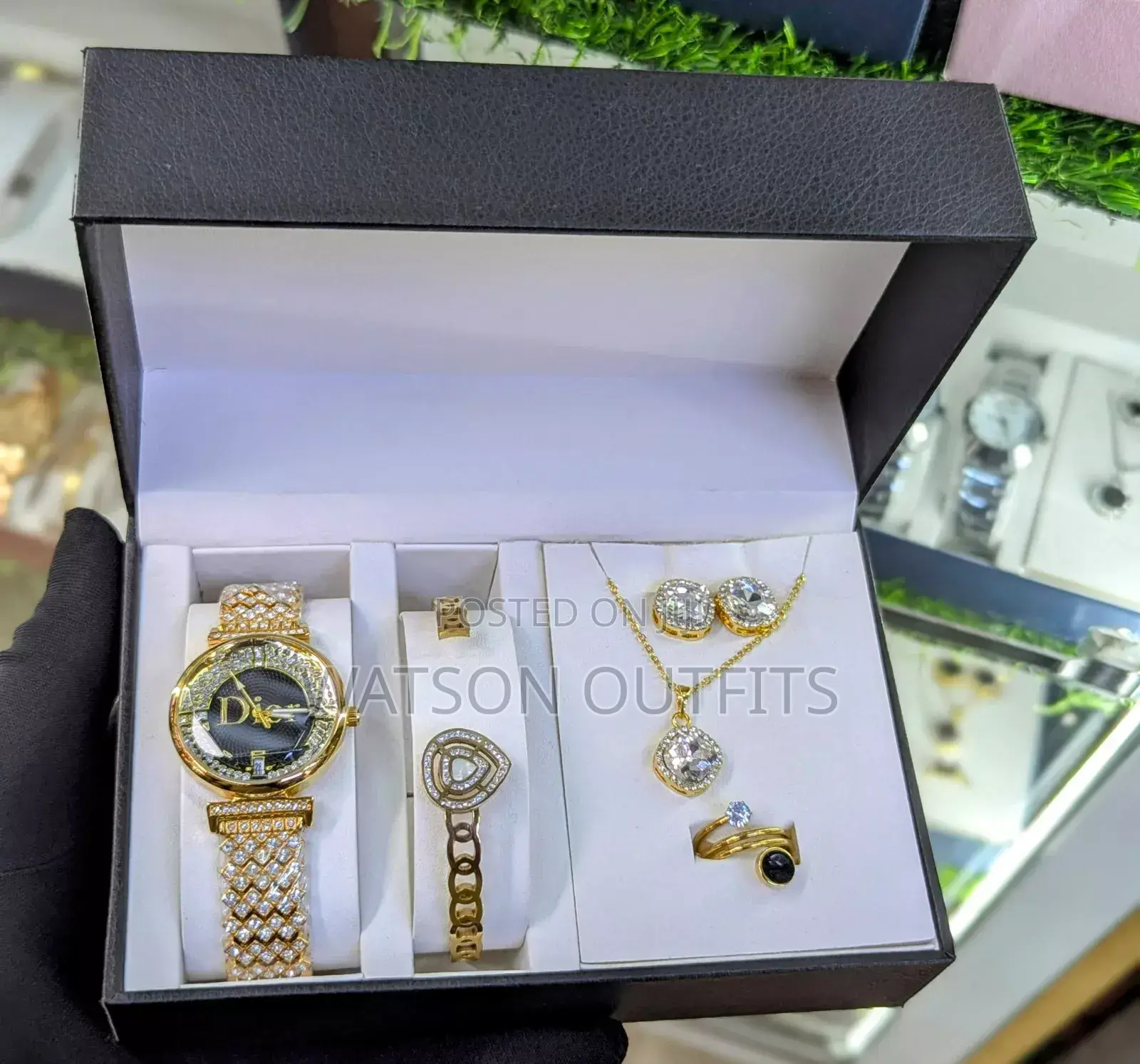 Ladies Combo Smart Ya Saa,Hereni,Pete,Cheni Bracelet