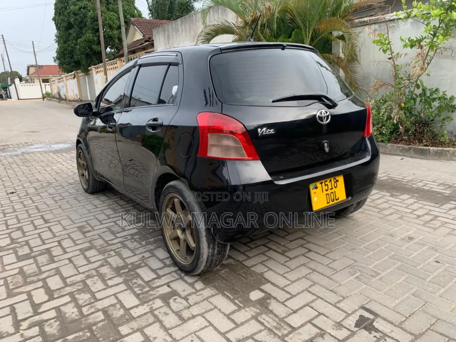 Toyota Vitz 2005 Black