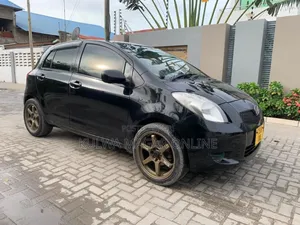 Toyota Vitz 2005 Black
