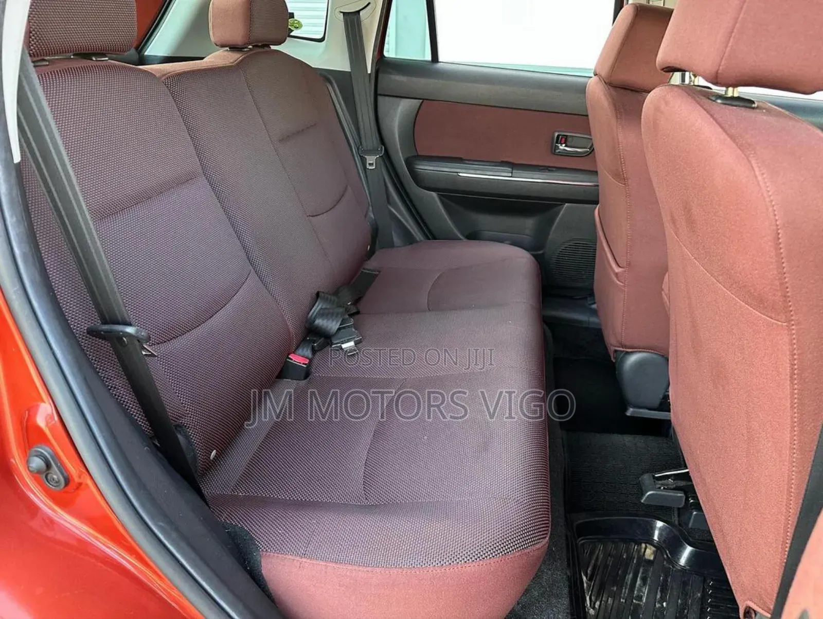 Mazda Verisa 2009 Orange