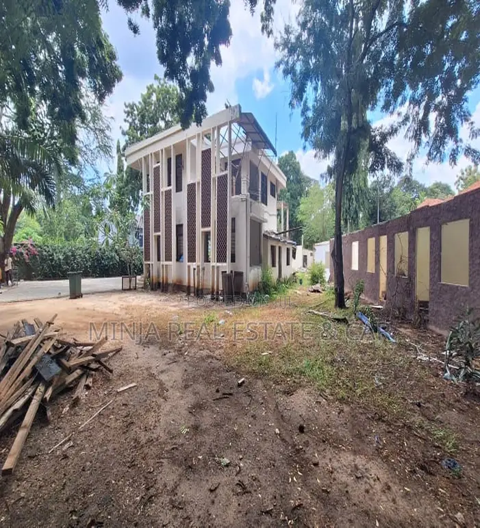 Prime Property for Sale at Ada Estate