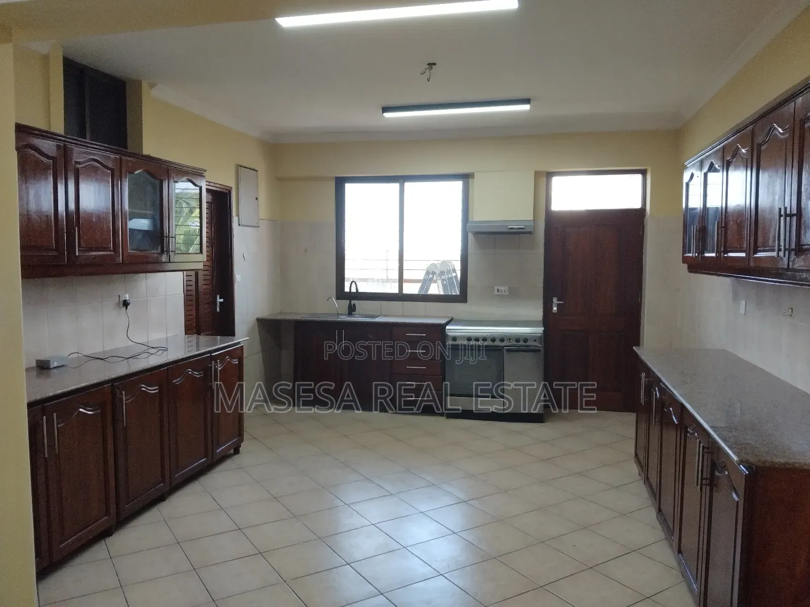 Furnished 3bdrm Apartment in Upanga East for rent