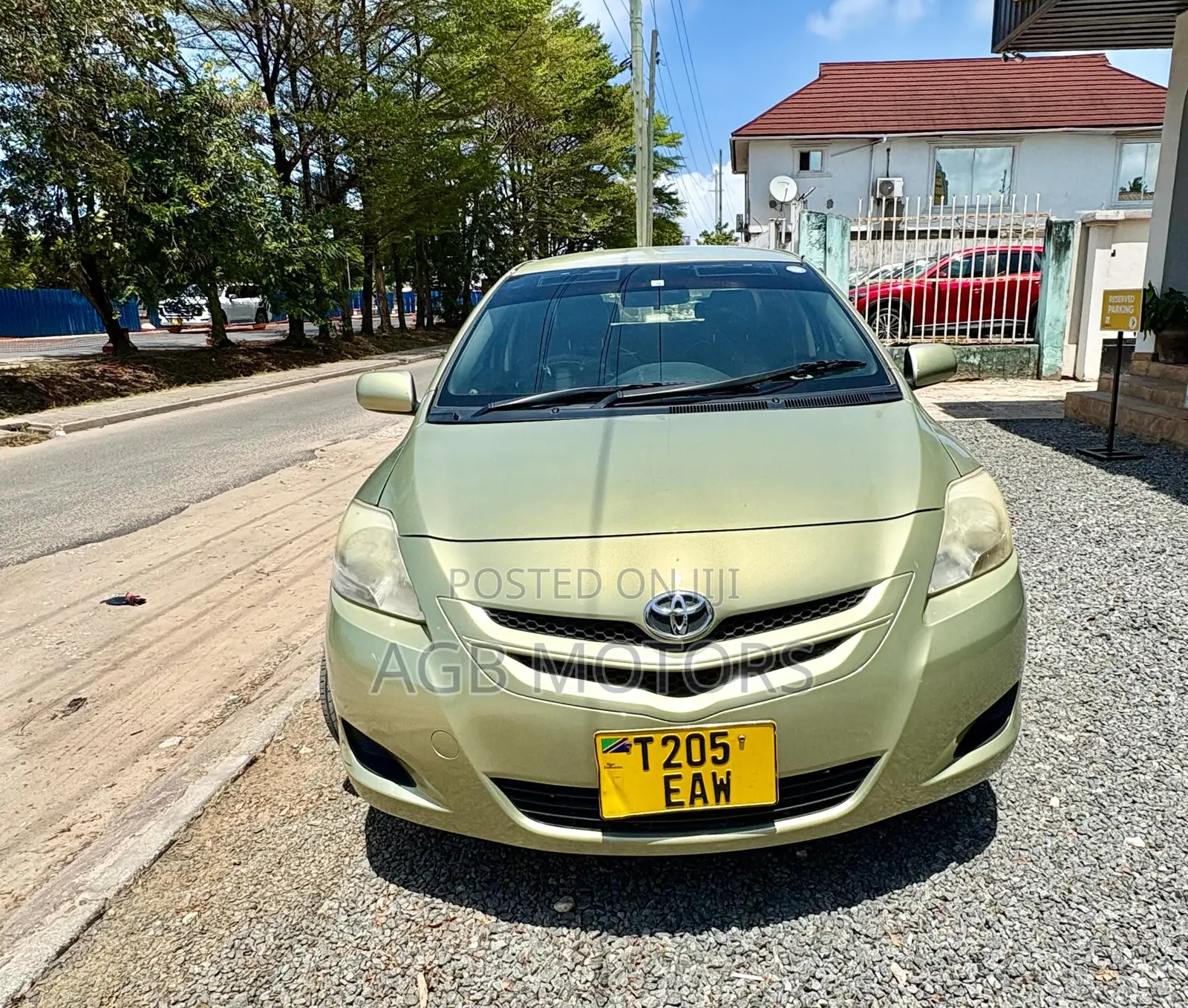 Toyota Belta 2006 Beige